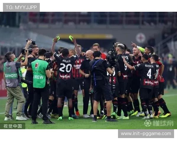 托莫里助攻莱奥,英格兰中卫展现进攻参与度