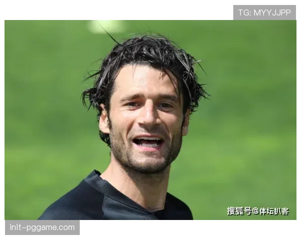 战术复盘：孔蒂的3-5-2如何在面对旧主国米时失灵